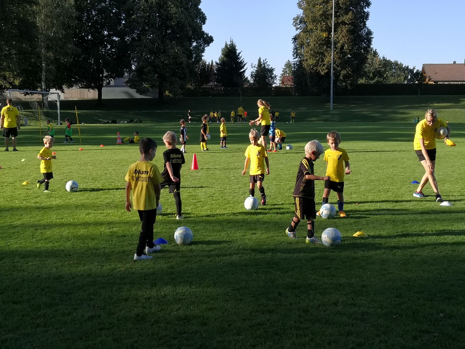 U7 beim Training am oberen Sportplatz